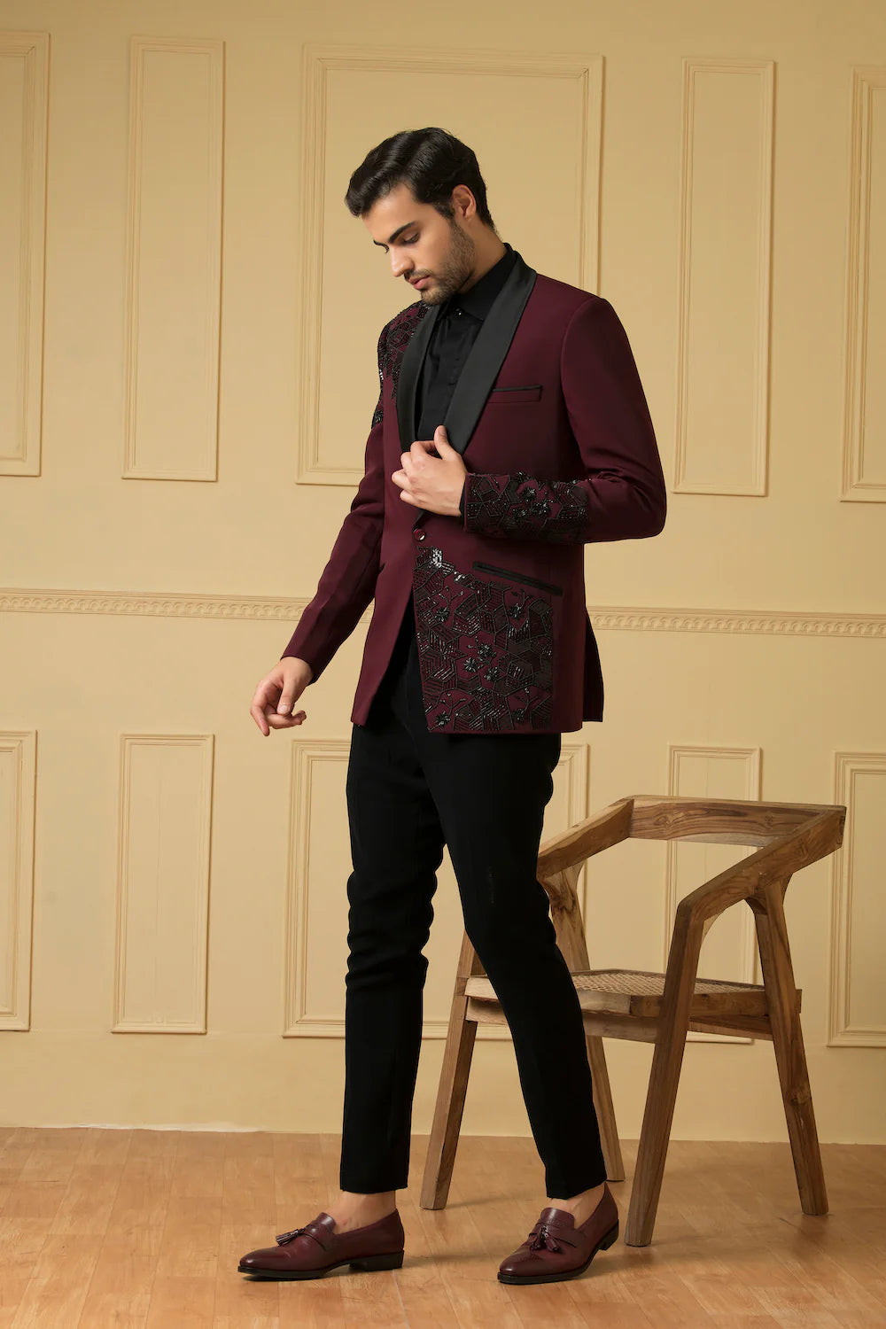 Maroon Suit With Handwork