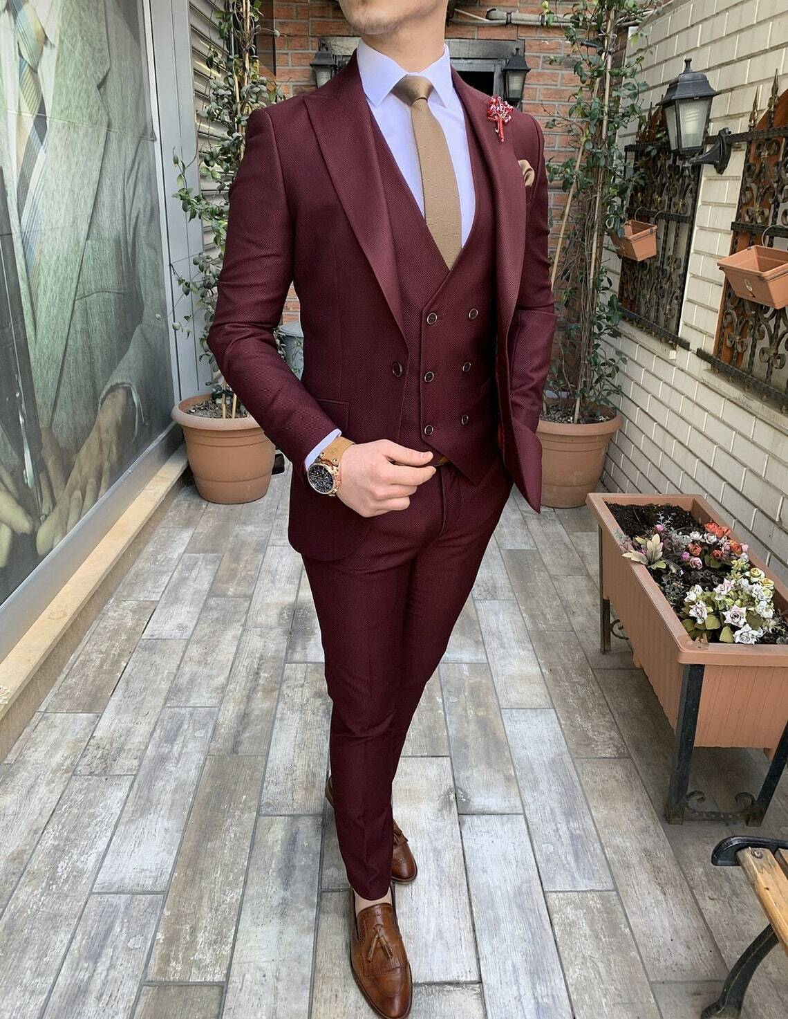 MEN'S MAROON BLAZER SUIT