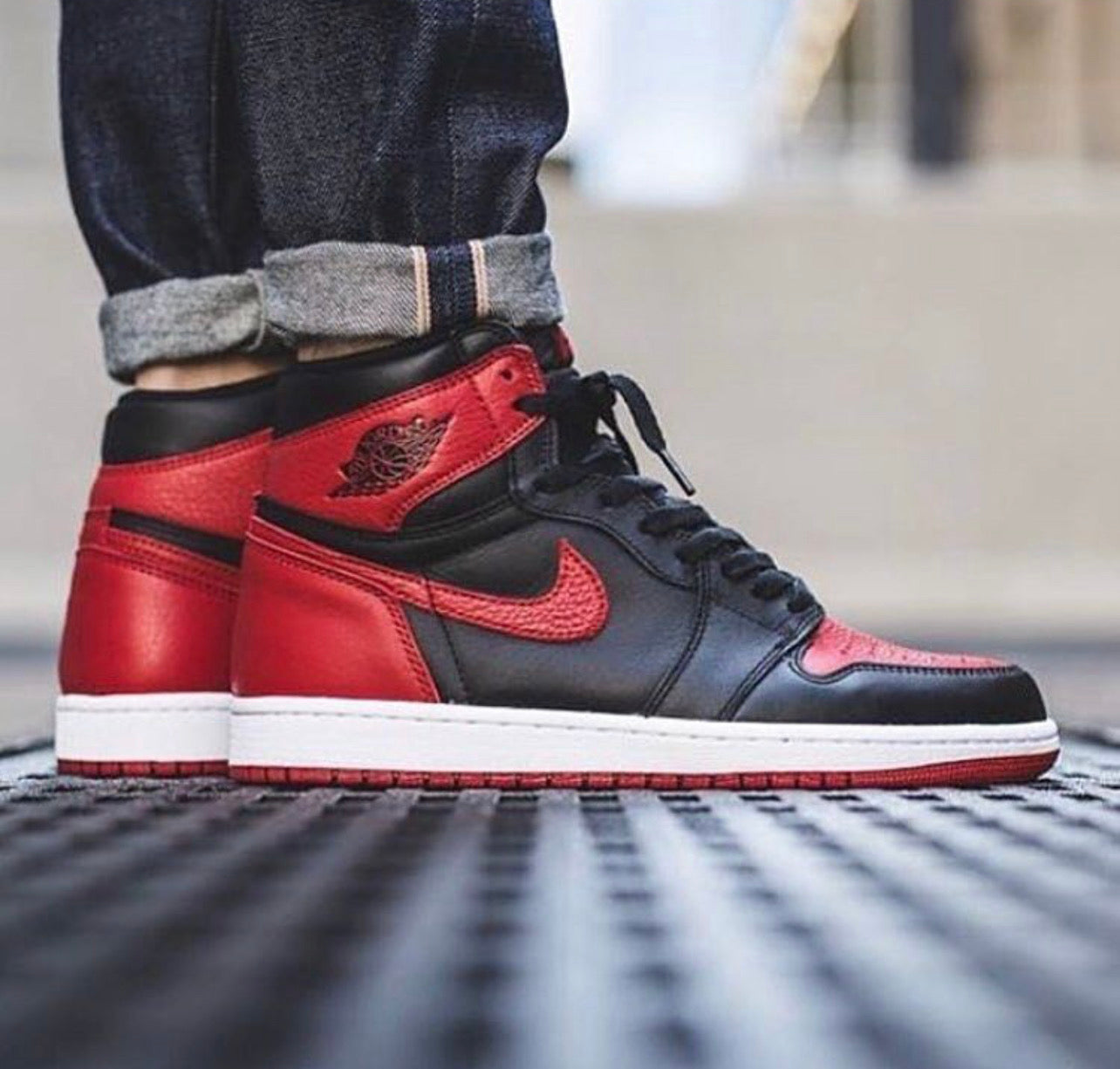 AF1 BLACK RED