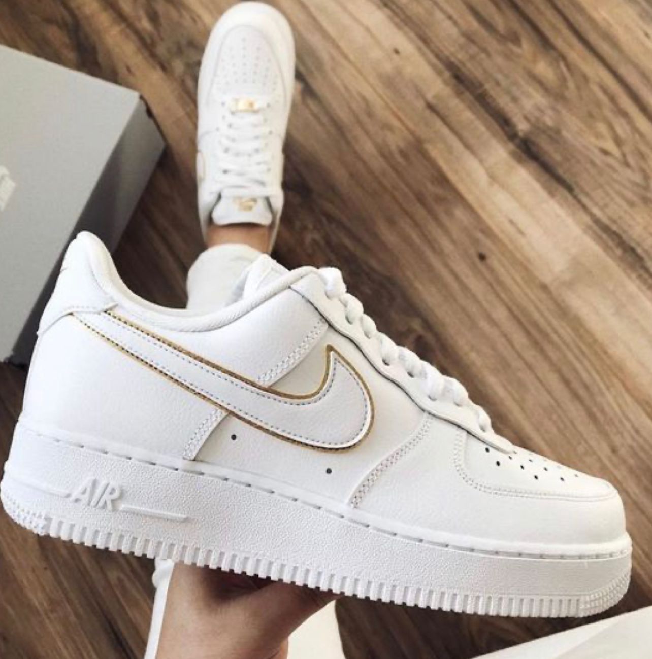 af1 white with golden nike